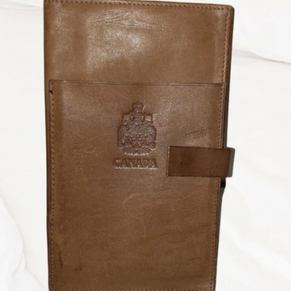 Buxton vintage tan steerhide leather Canada passport travel wallet - Picture 2 of 10
